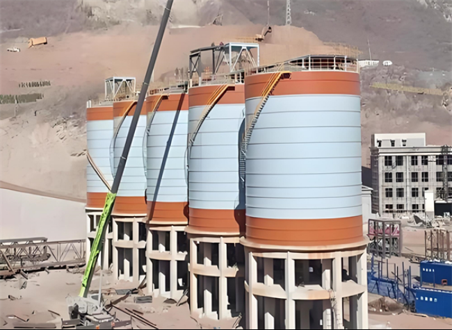 站前高架钢板仓